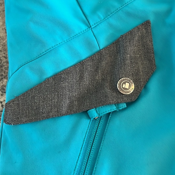 Obermeyer ski jacket - girls size 14/16 - Picture 9 of 10